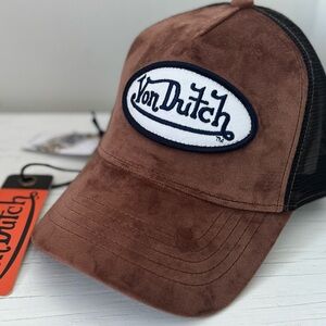 NWT Von Dutch Mahogany Crush Velvet Trucker Hat - Adjustable-SnapBack